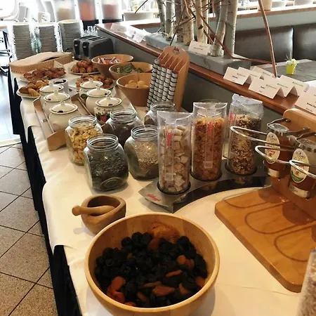 Hotel Wyndham Garden Wismar 4*