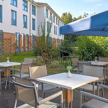 Sunday And Wismar Отель 4*