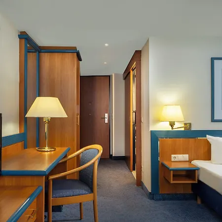 Sunday And Wismar Hotel